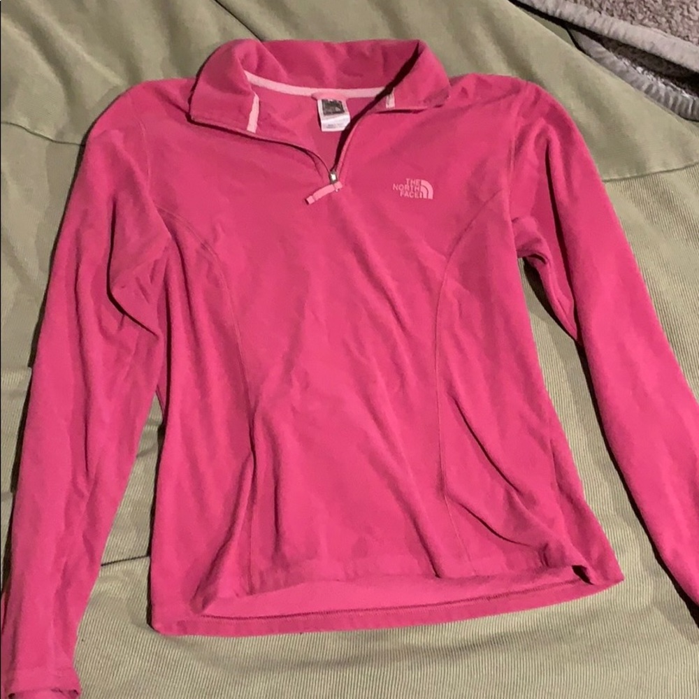 Dark pink northface pullover
